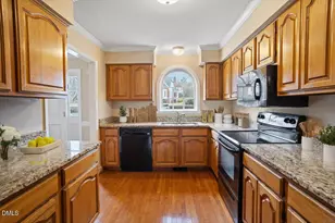 2847 Bedfordshire Ct, Raleigh, NC 27604 - Photo 10