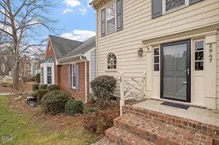 2847 Bedfordshire Ct, Raleigh, NC 27604 - Photo 4