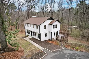 829 Sandlewood Dr, Durham, NC 27712 - Photo 2