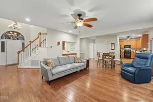 9412 Springdale Dr, Raleigh, NC 27613 - Photo 4