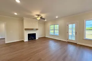 7637 Sweetwater Dr, Nashville, NC 27856 - Photo 8