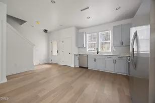 2811 Wilcox Pl, Raleigh, NC 27607 - Photo 24