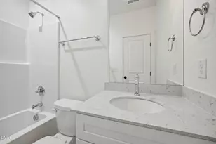 2811 Wilcox Pl, Raleigh, NC 27607 - Photo 14