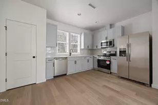 2811 Wilcox Pl, Raleigh, NC 27607 - Photo 22