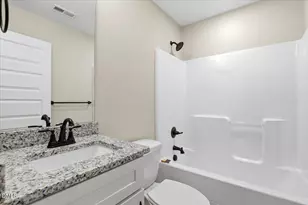 104 E Pope Ave, Kenly, NC 27542 - Photo 16