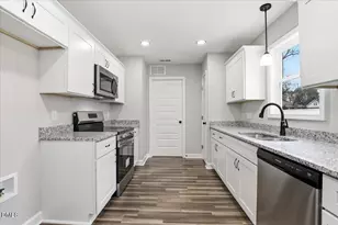 104 E Pope Ave, Kenly, NC 27542 - Photo 10