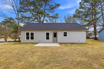 104 E Pope Avenue, Kenly, NC 27542 - Photo 4