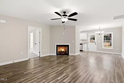 104 E Pope Avenue, Kenly, NC 27542 - Photo 8