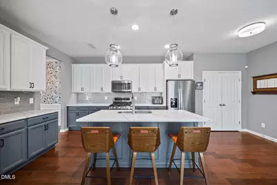 113 Mayfield Drive, Apex, NC 27539 - Photo 4