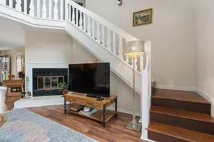 127 Essex Dr, Chapel Hill, NC 27514 - Photo 16