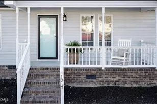 1217 Fiddle Ct, Zebulon, NC 27597 - Photo 2