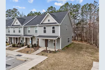 129 Longleaf Pine Street, Clayton, NC 27527 - Photo 2