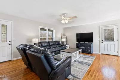 525 W Edwards Street, Princeton, NC 27569 - Photo 10