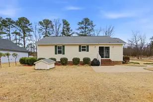 525 W Edwards St, Princeton, NC 27569 - Photo 22
