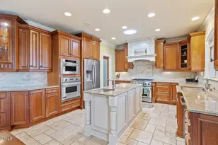 317 Charleston Dr, Clayton, NC 27527 - Photo 10