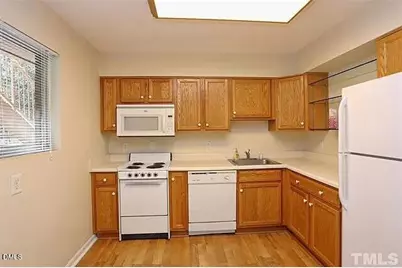 4 Shepherd Lane #Bldg D, Chapel Hill, NC 27514 - Photo 2