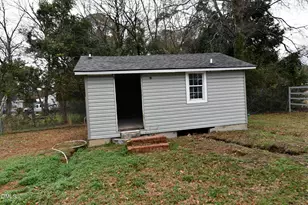 405 E Cole St, Dunn, NC 28334 - Photo 18