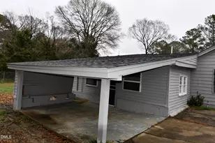 405 E Cole St, Dunn, NC 28334 - Photo 32