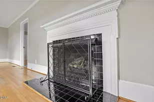 606 W Harnett St, Benson, NC 27504 - Photo 10