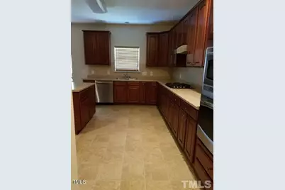 230 Mabley Place, Cary, NC 27519 - Photo 4