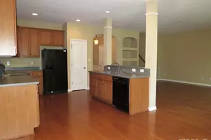 211 Chateau Pl, Chapel Hill, NC 27516 - Photo 10