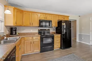 204 Charles St, Clayton, NC 27520 - Photo 6