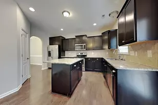 433 Summerwind Plantation Dr, Garner, NC 27529 - Photo 2