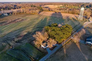 51 E Carroll St, Turkey, NC 28393 - Photo 8