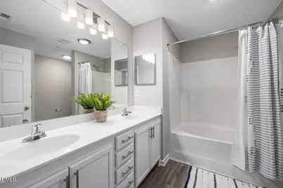 215 William Penn Plaza #1br Renovated, Durham, NC 27704 - Photo 14