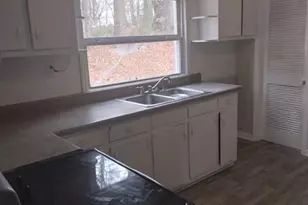 214 Cedar St, Eden, NC 27288 - Photo 10