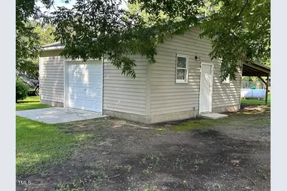 111 Colonial Drive, Clinton, NC 28328 - Photo 4