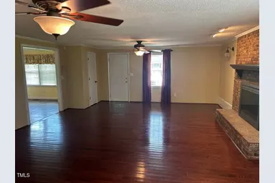 111 Colonial Drive, Clinton, NC 28328 - Photo 6