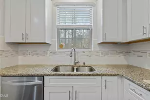 1115 Contessa Dr, Cary, NC 27513 - Photo 8