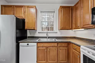 1114 Arborgate Cir, Chapel Hill, NC 27514 - Photo 4