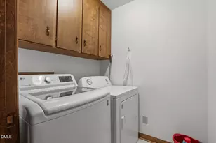 8421 Crowder Rd, Raleigh, NC 27603 - Photo 38