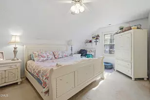 101 Hedgerow Ct, Cary, NC 27513 - Photo 18