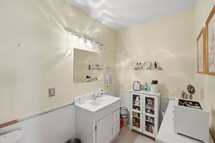 101 Hedgerow Ct, Cary, NC 27513 - Photo 22