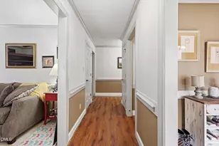 101 Hedgerow Ct, Cary, NC 27513 - Photo 6