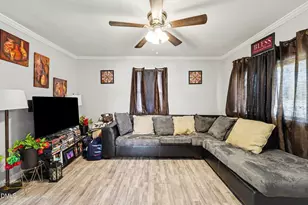 501 Apple St, Burlington, NC 27217 - Photo 6