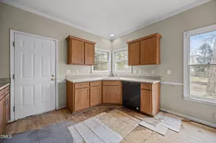 3200 Daingerfield Dr, Raleigh, NC 27616 - Photo 14