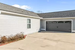 54 Sandcastle Ln, Four Oaks, NC 27524 - Photo 6