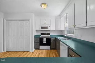 4219 Arbutus Dr, Raleigh, NC 27612 - Photo 26