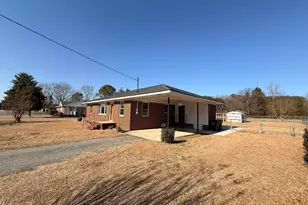 110 Linda St, Princeton, NC 27569 - Photo 2
