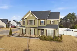 1605 Stone Wealth Dr, Knightdale, NC 27545 - Photo 2