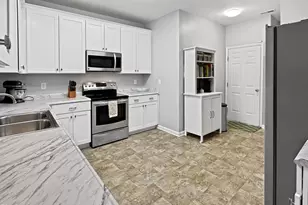 8221 Hempshire Pl, Raleigh, NC 27613 - Photo 8