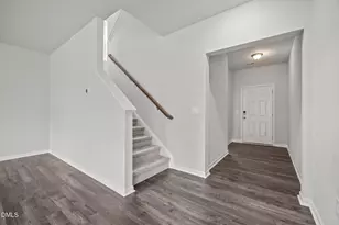 456 Hallingsfield Wy, Zebulon, NC 27597 - Photo 6