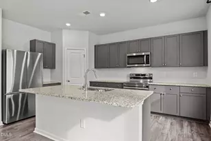 456 Hallingsfield Wy, Zebulon, NC 27597 - Photo 16