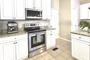 12200 Freemont Ln, Raleigh, NC 27613 - Photo 16