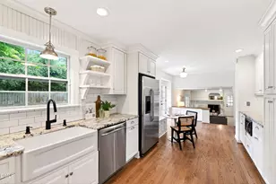 1001 Pebblebrook Dr, Raleigh, NC 27609 - Photo 16