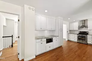 1001 Pebblebrook Dr, Raleigh, NC 27609 - Photo 18